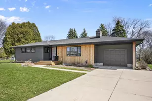 1145 Werner Ct, Sun Prairie, WI 53590 - Photo 1