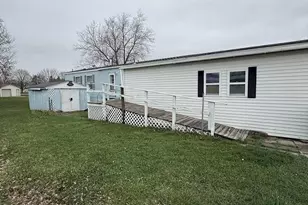 121 Waterman Ave, Tomah, WI 54660 - Photo 5