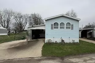 121 Waterman Ave, Tomah, WI 54660 - Photo 3