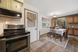 1213 Adrian Blvd, Fort Atkinson, WI 53538 - Photo 13