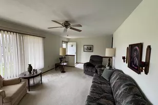 1607 S Arch St, Janesville, WI 53546 - Photo 5