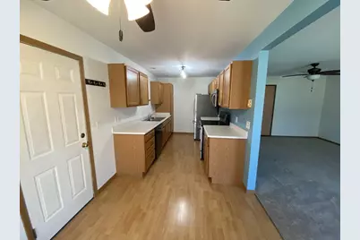 382 Chapin Street #2, Columbus, WI 53925 - Photo 5