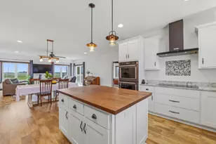 N6329 Tradewinds Cir, Beaver Dam, WI 53916 - Photo 9