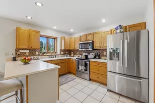 321 Morgan Ln, Beaver Dam, WI 53916 - Photo 9