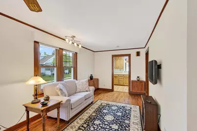 1104 Lawrence Street, Madison, WI 53715 - Photo 5