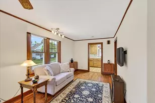 1104 Lawrence St, Madison, WI 53715 - Photo 5
