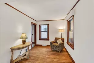 1104 Lawrence St, Madison, WI 53715 - Photo 7