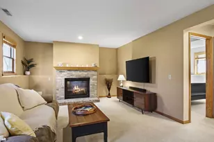 1802 Grafton Rd, Madison, WI 53716 - Photo 19