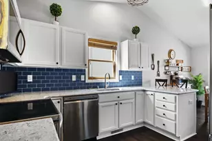 1802 Grafton Rd, Madison, WI 53716 - Photo 5