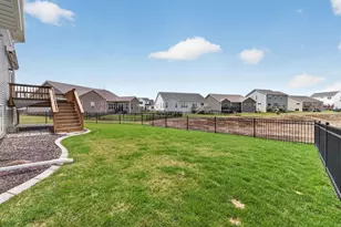 976 Griffin Way, DeForest, WI 53532 - Photo 33