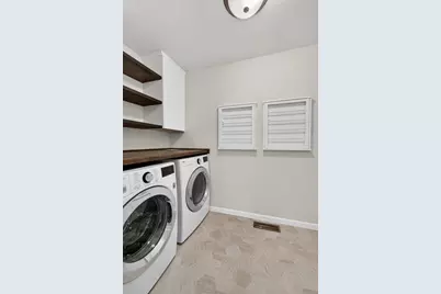 976 Griffin Way, DeForest, WI 53532 - Photo 13