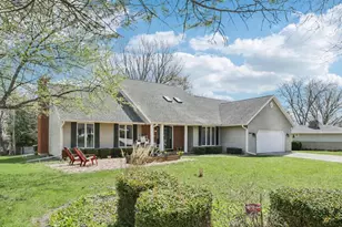 5604 Maldwyn Ln, Madison, WI 53716 - Photo 3