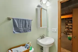 5604 Maldwyn Ln, Madison, WI 53716 - Photo 27