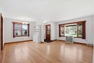 209 Shuman St, Verona, WI 53593 - Photo 5