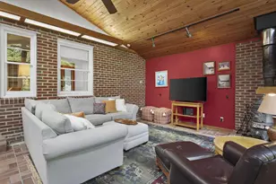 4504 Schofield St, Monona, WI 53716 - Photo 15