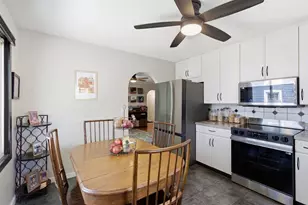 1821 Manley St, Madison, WI 53704 - Photo 11