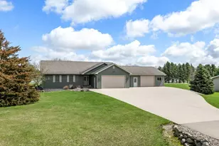 N6008 Forest Ridge Rd, Green Lake, WI 54941 - Photo 5