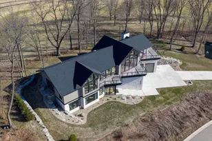 4965 Championship Cir, Waunakee, WI 53597 - Photo 3