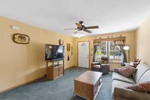 309 King St, Stoughton, WI 53589 - Photo 9