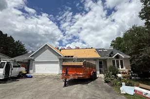 1045 Saddle Ridge, Portage, WI 53901 - Photo 3