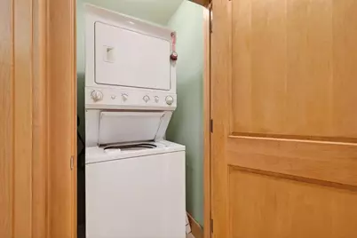 360 W Washington Avenue #105, Madison, WI 53703 - Photo 33