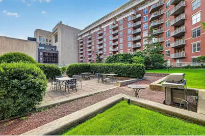 360 W Washington Avenue #105, Madison, WI 53703 - Photo 59