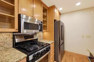 360 W Washington Ave, Madison, WI 53703 - Photo 17