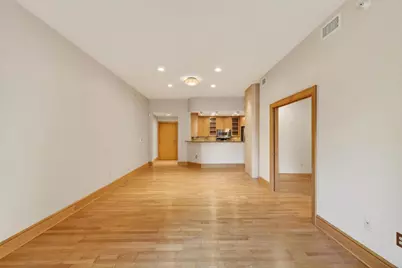 360 W Washington Avenue #105, Madison, WI 53703 - Photo 7