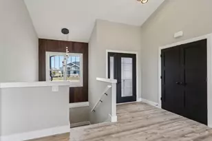 224 Falcon Ct, Sauk City, WI 53583 - Photo 5