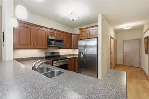 555 S Midvale Blvd, Madison, WI 53711 - Photo 9