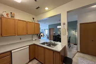 301 Harbour Town Dr, Madison, WI 53717 - Photo 17