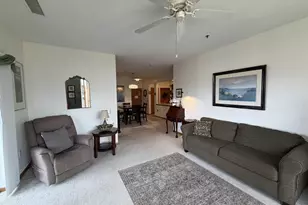 301 Harbour Town Dr, Madison, WI 53717 - Photo 5