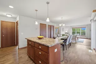 705 Reflection Dr, Verona, WI 53593 - Photo 15