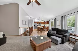 2646 Saw Tooth Dr, Fitchburg, WI 53711 - Photo 15