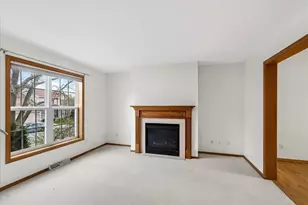 7833 Wood Reed Dr, Madison, WI 53719 - Photo 9