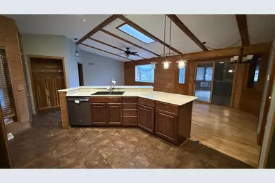 1621 Sapphire Way, Sun Prairie, WI 53590 - Photo 11