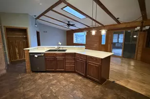 1621 Sapphire Way, Sun Prairie, WI 53590 - Photo 11
