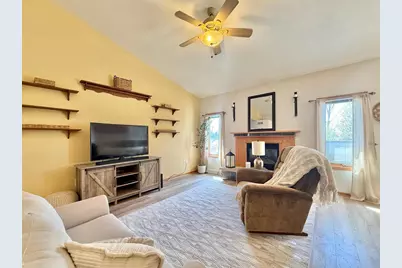 702 East Street, Clinton, WI 53525 - Photo 5