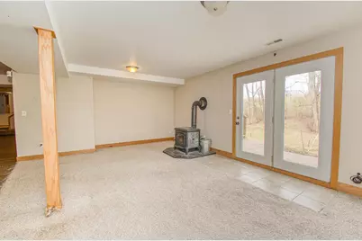 13800 W Valley Road, East Dubuque, IL 61025 - Photo 19