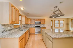 13800 W Valley Rd, East Dubuque, IL 61025 - Photo 7