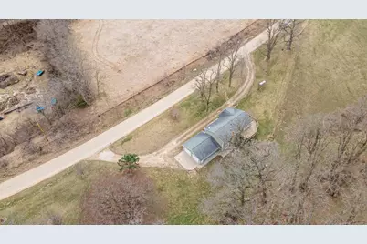13800 W Valley Road, East Dubuque, IL 61025 - Photo 37