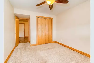 13800 W Valley Road, East Dubuque, IL 61025 - Photo 25