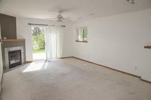 819 Spellman St, Mount Horeb, WI 53572 - Photo 19