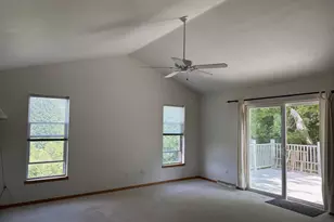 819 Spellman St, Mount Horeb, WI 53572 - Photo 15