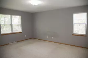 819 Spellman St, Mount Horeb, WI 53572 - Photo 13