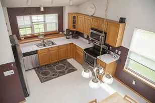 819 Spellman St, Mount Horeb, WI 53572 - Photo 9