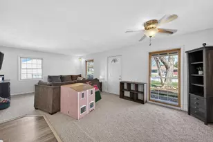 4389 Curry Ln, Windsor, WI 53598 - Photo 9