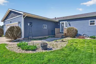 688 Bliven Rd, Edgerton, WI 53534 - Photo 3