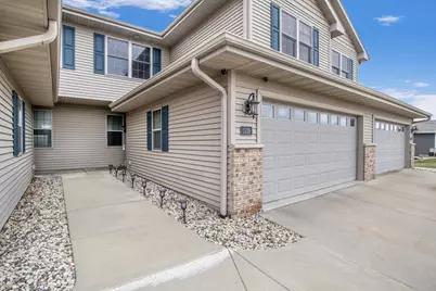1028 20th Street #3, Prairie Du Sac, WI 53578 - Photo 3