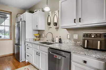 1028 20th Street #3, Prairie Du Sac, WI 53578 - Photo 17